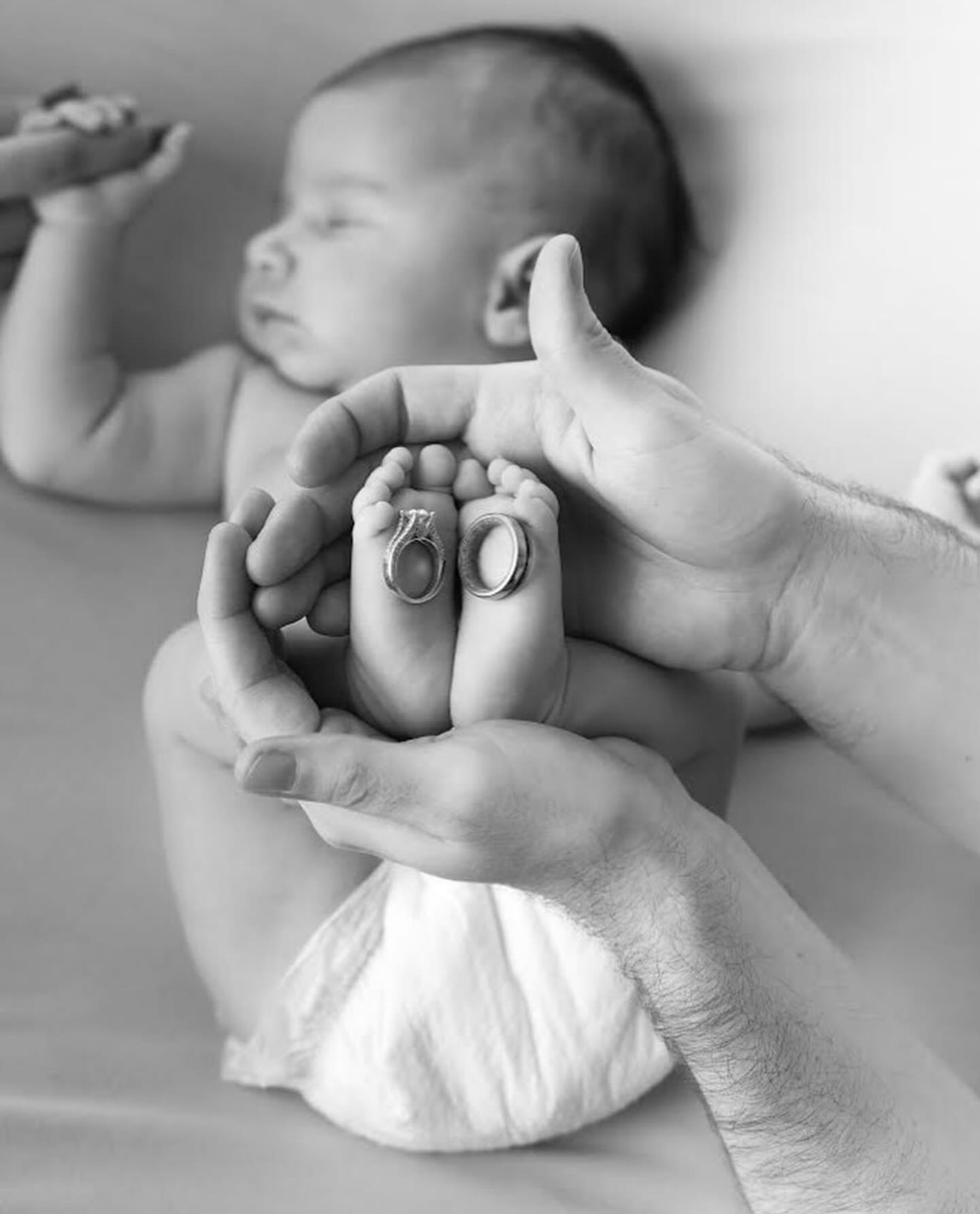 Artistic newborn